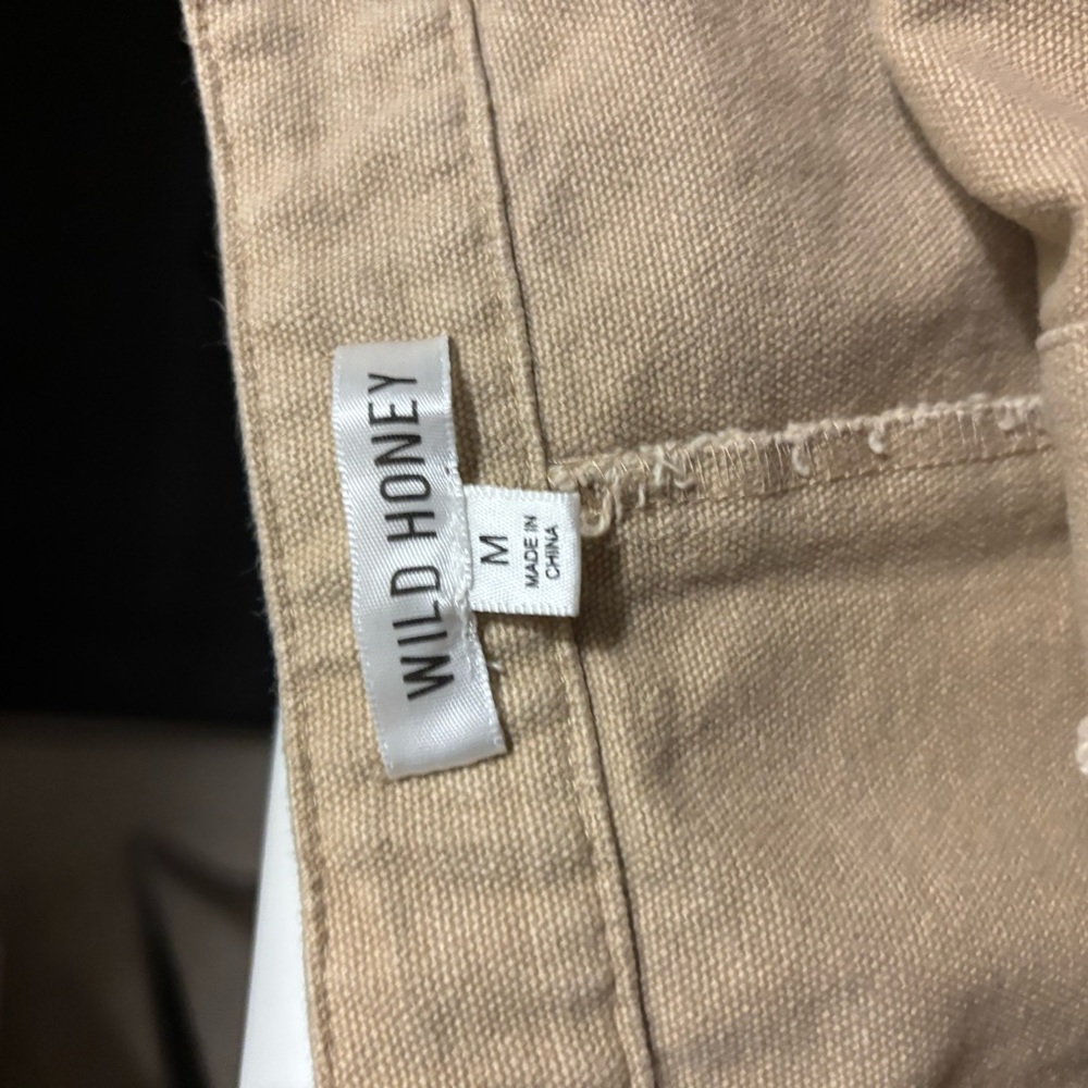 Wild honey mini-skirt medium NWOT
